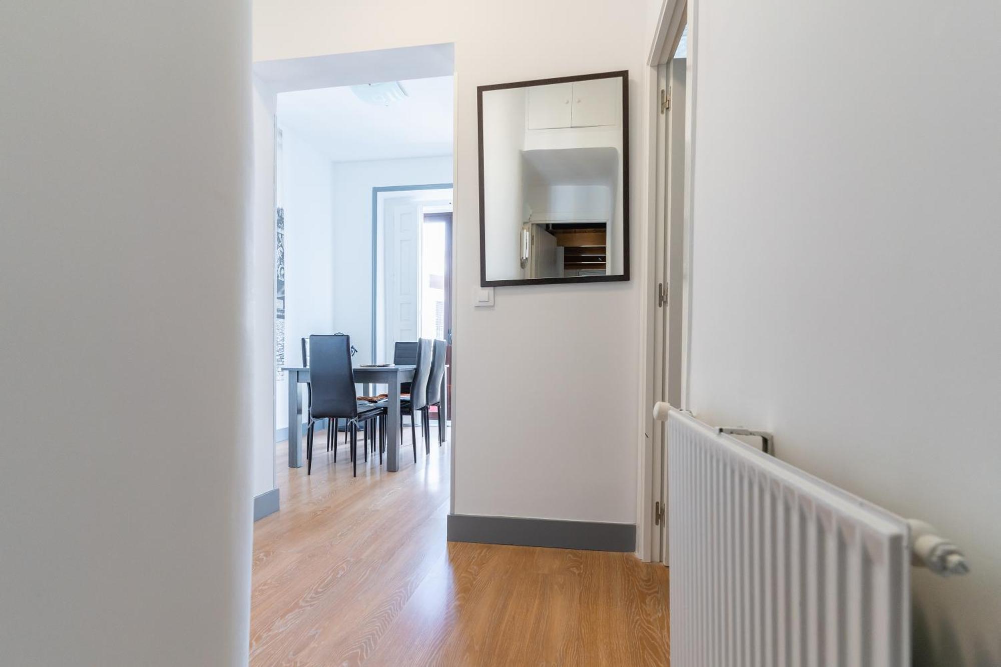 2 Bedrooms 1,5Bathrooms Furnished - Sol - Bright & Functional - Mintystay Madrid Exterior foto